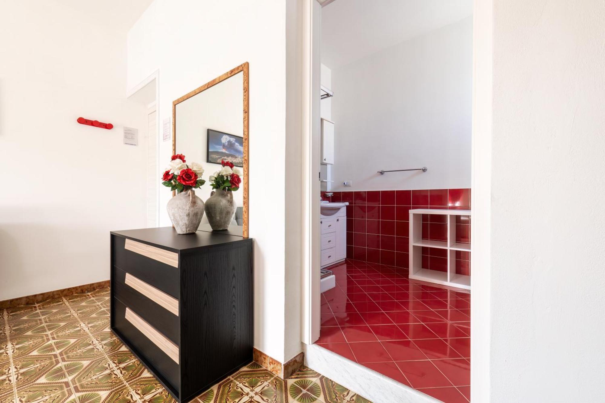 In Riva Al Mare B&B Capo dʼOrlando Eksteriør billede