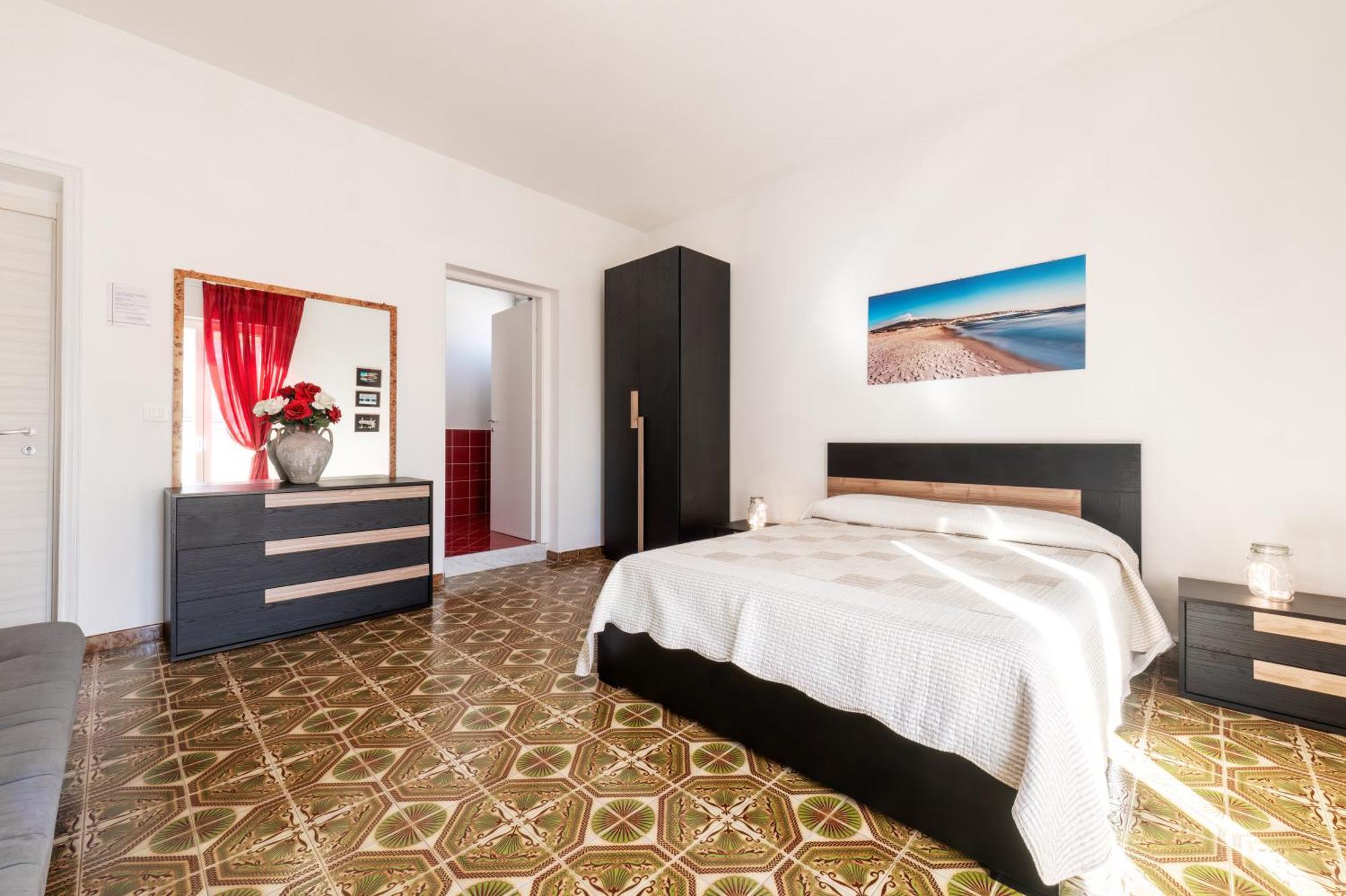 In Riva Al Mare B&B Capo dʼOrlando Eksteriør billede